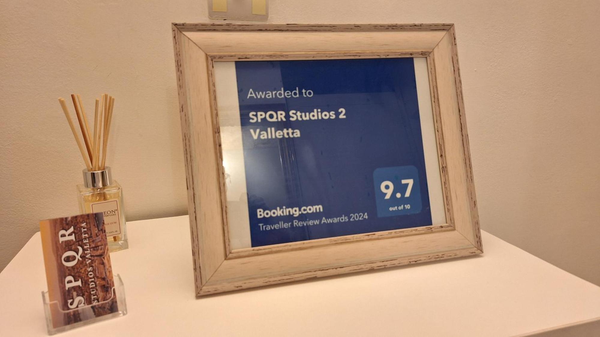 Spqr Studios 2 فاليتا المظهر الخارجي الصورة